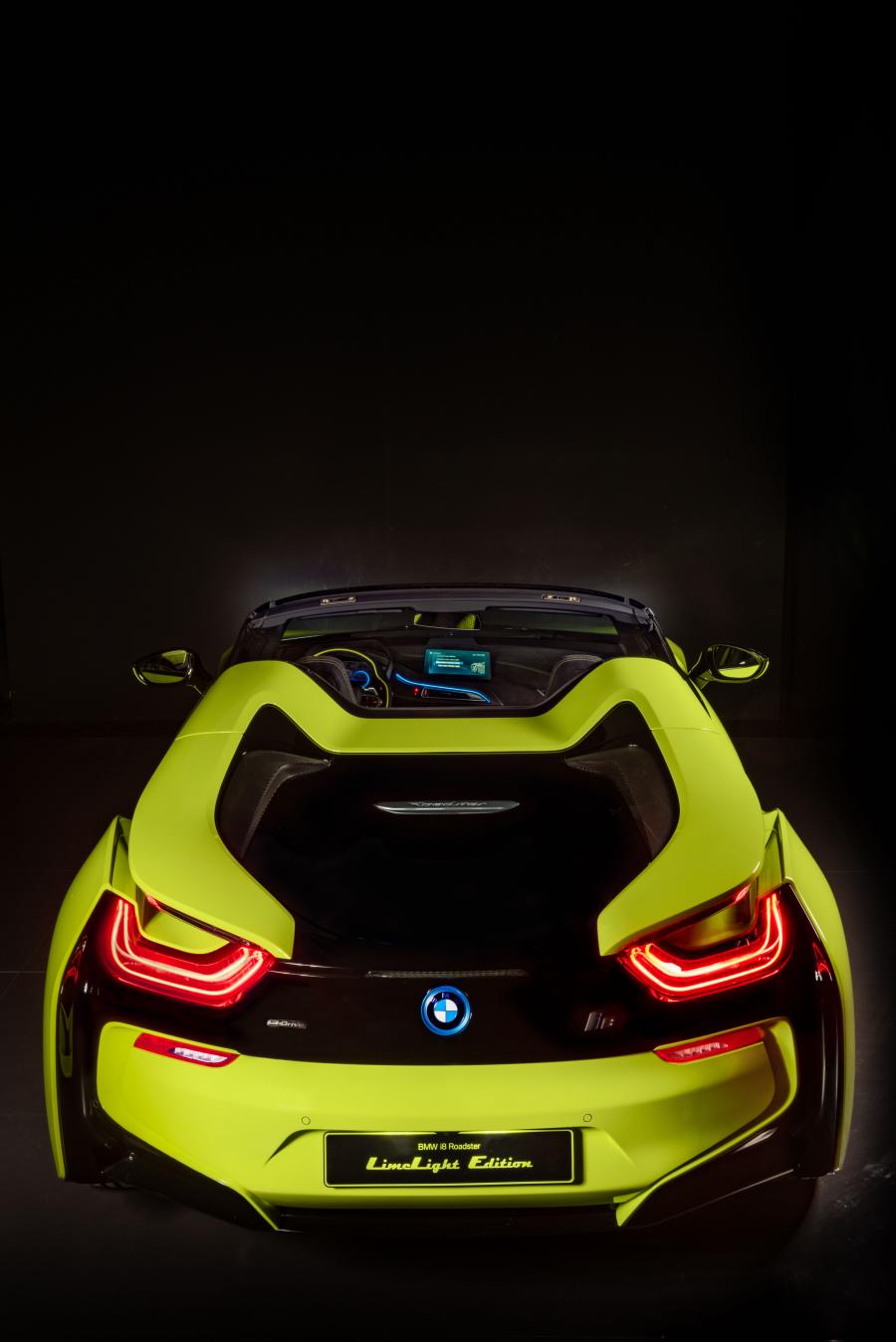  BMW i8 Roadster LimeLight Edition 2019 года  (фото 5 из 19)